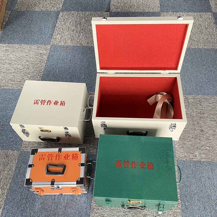 五指山爆破工程作业箱如何选择？玻璃钢与传统材质的全面对比